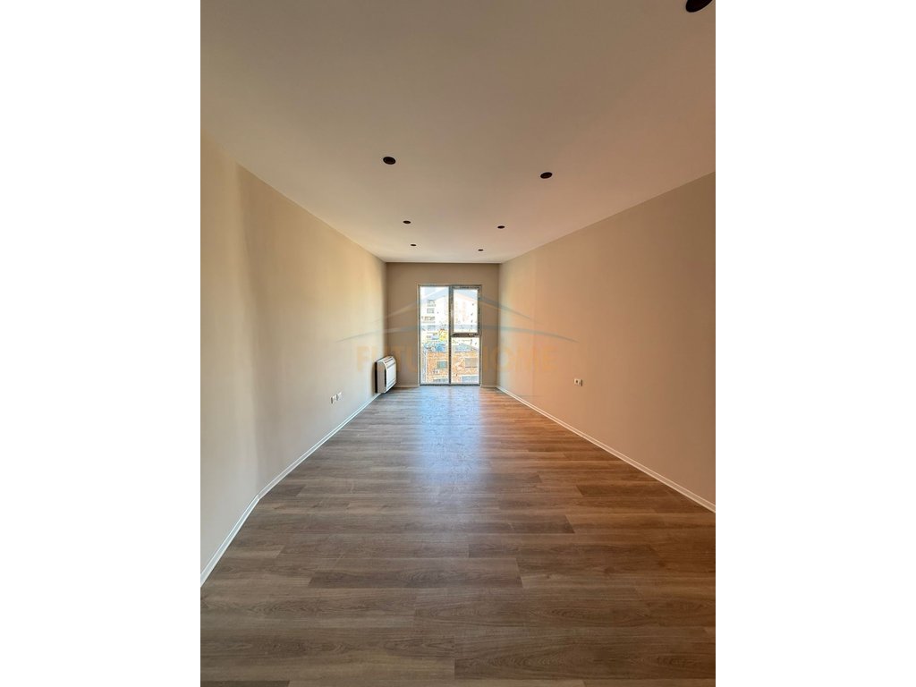 Apartament 2+1+2,Rruga Qemal Stafa,Tirane