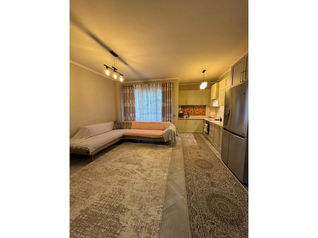 Apartament 2+1+2, Kompleksi Tower Bridge,Rruga e Dibres.