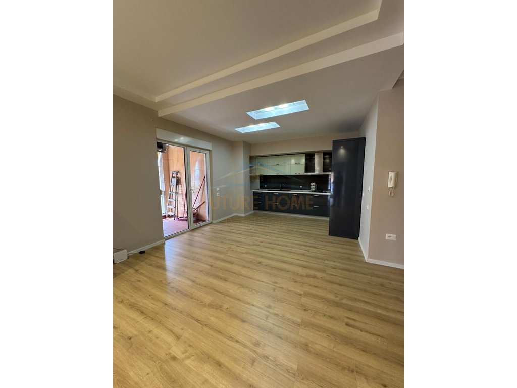 Apartament 2+1, Oxhaku, Tirane.