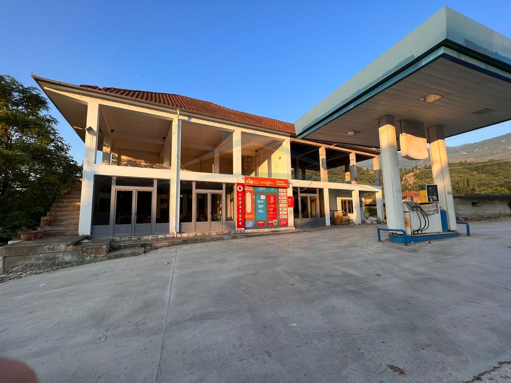 Godine 3 kateshe + Karburant, Librazhd, Qukes