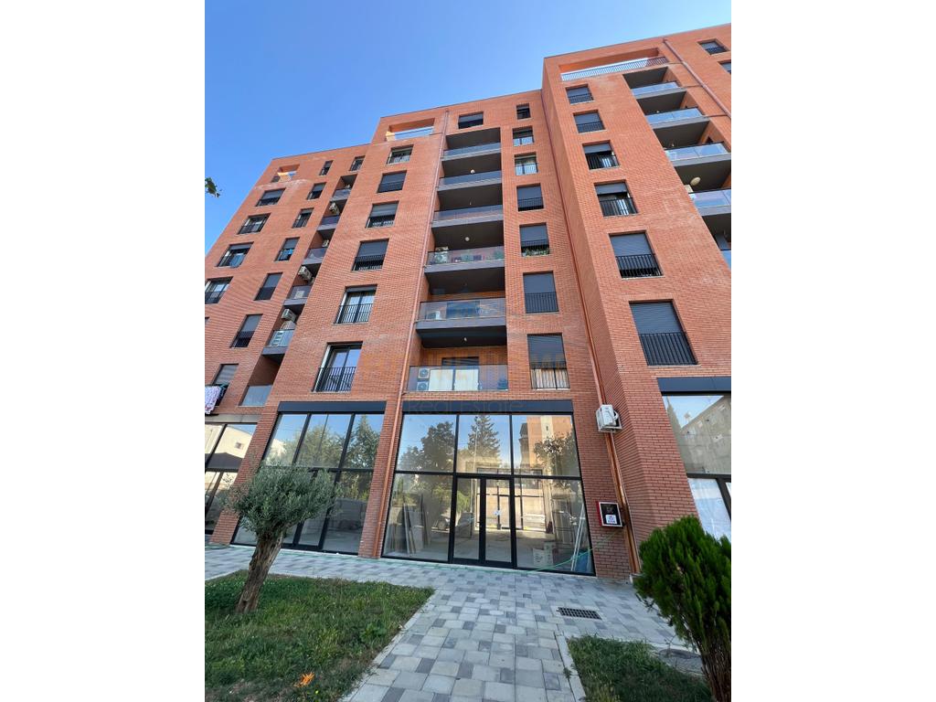 Penthouse, Porcelan, Tirane
